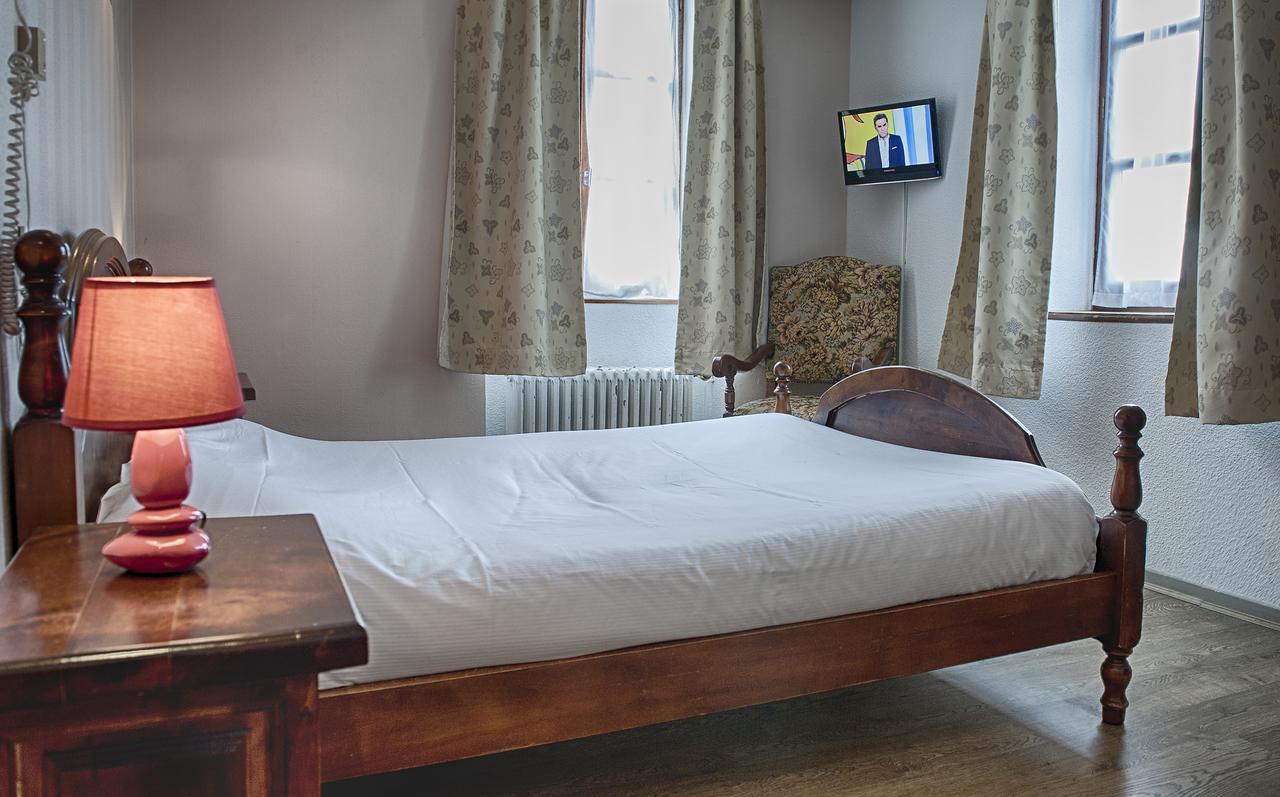 Logis Hotel De France La Cote-Saint-Andre Zewnętrze zdjęcie